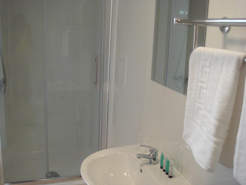 New Lomond Hotel Paisley Quarto foto